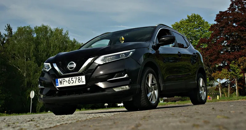 samochody osobowe Nissan Qashqai cena 69900 przebieg: 135500, rok produkcji 2018 z Sierpc